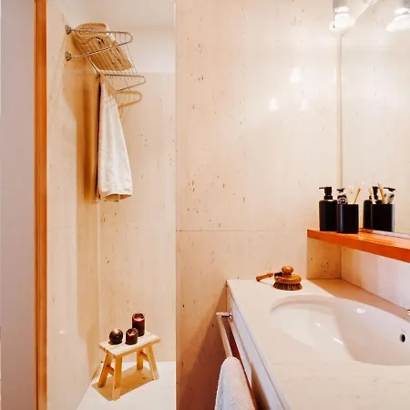 Spacest - Carrer D'arago A